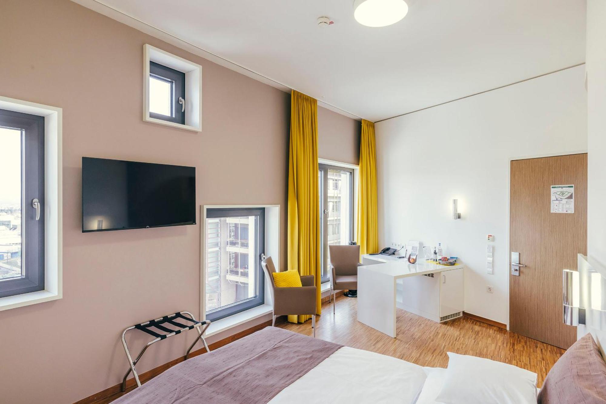 Gzt Das Gaestehaus ทือบิงเงิน ภายนอก รูปภาพ